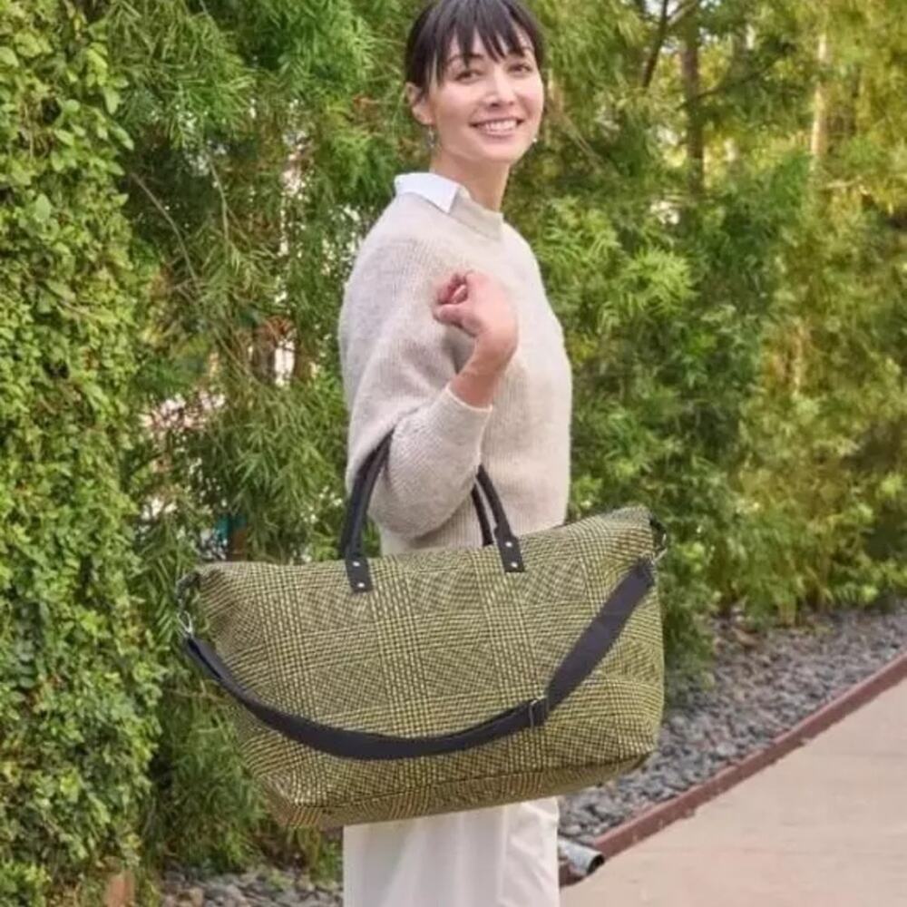 Lulu Dharma NWT Green Plaid Frasier shoulder handle Weekender Bag with zipper.